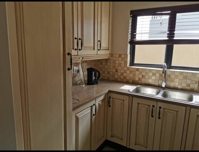 4 BEDROOM GATED ESTATE FOR SALE IN SABLE HILLS